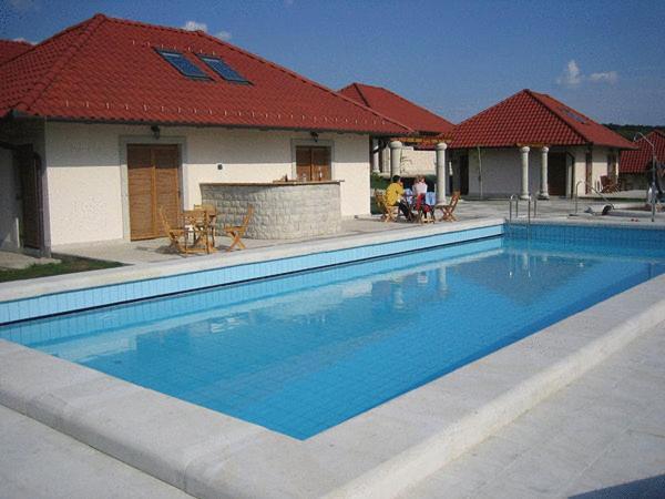Demjén Egri Korona Borhaz Es Wellness Hotel מראה חיצוני תמונה