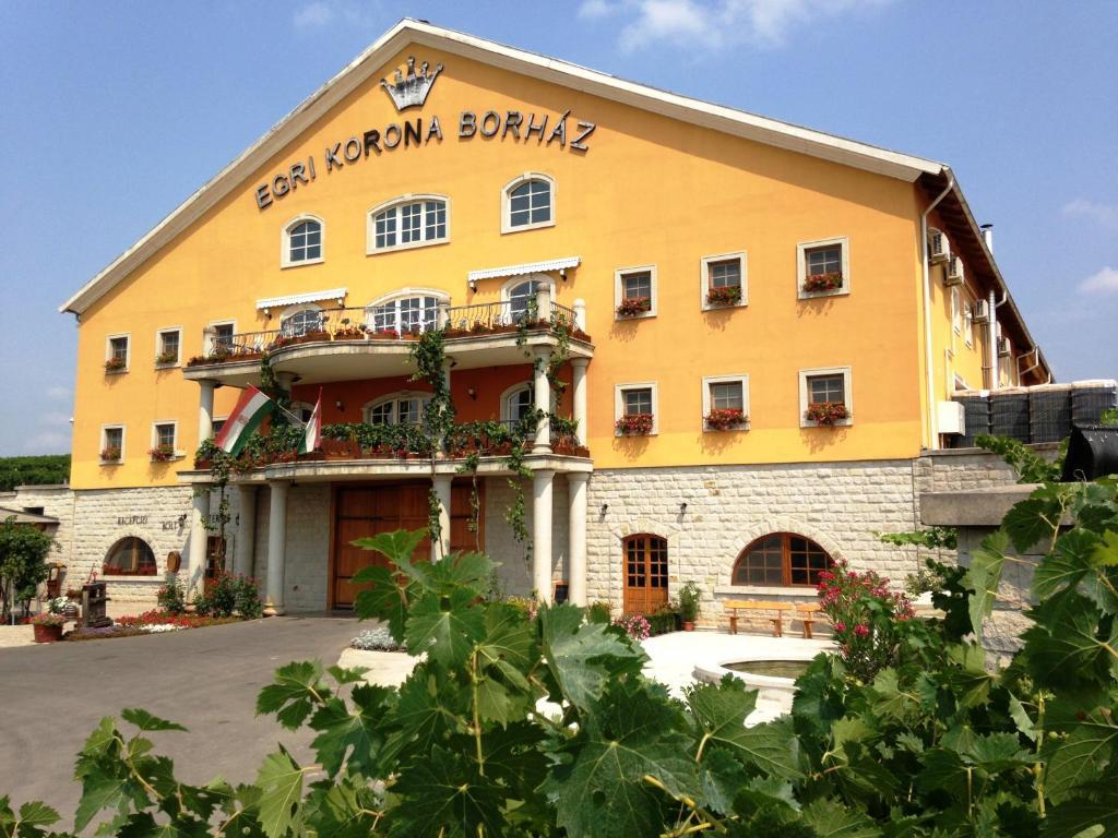 Demjén Egri Korona Borhaz Es Wellness Hotel מראה חיצוני תמונה