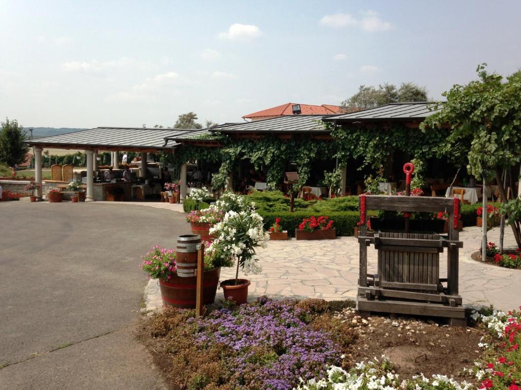 Demjén Egri Korona Borhaz Es Wellness Hotel מראה חיצוני תמונה